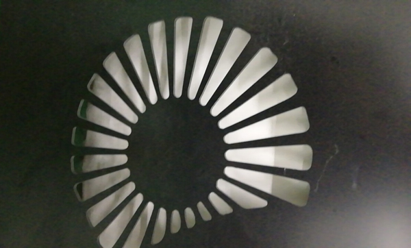 雕刻铝塑板.jpg